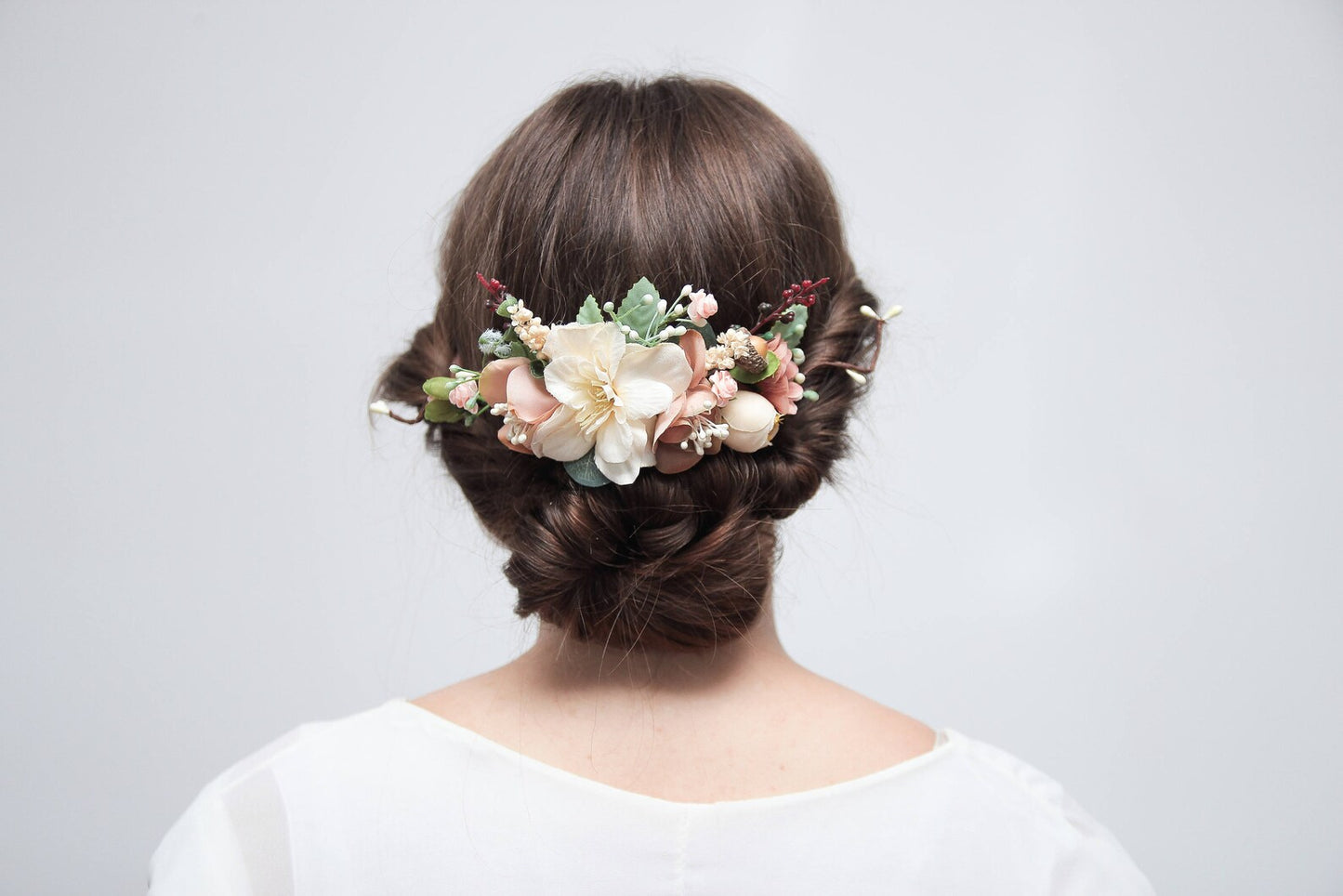 https://www.etsy.com/listing/754731906/pale-pink-headpiece-wedding-hair-piece?click_key=6e5601ac4aaafc2dbb12ca57ea0f0fee64ac202c%3A754731906&click_sum=3c2b5771&ref=shop_home_active_26